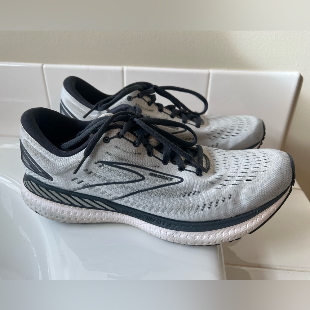 Brooks Glycerin GTS Womens size 11.5